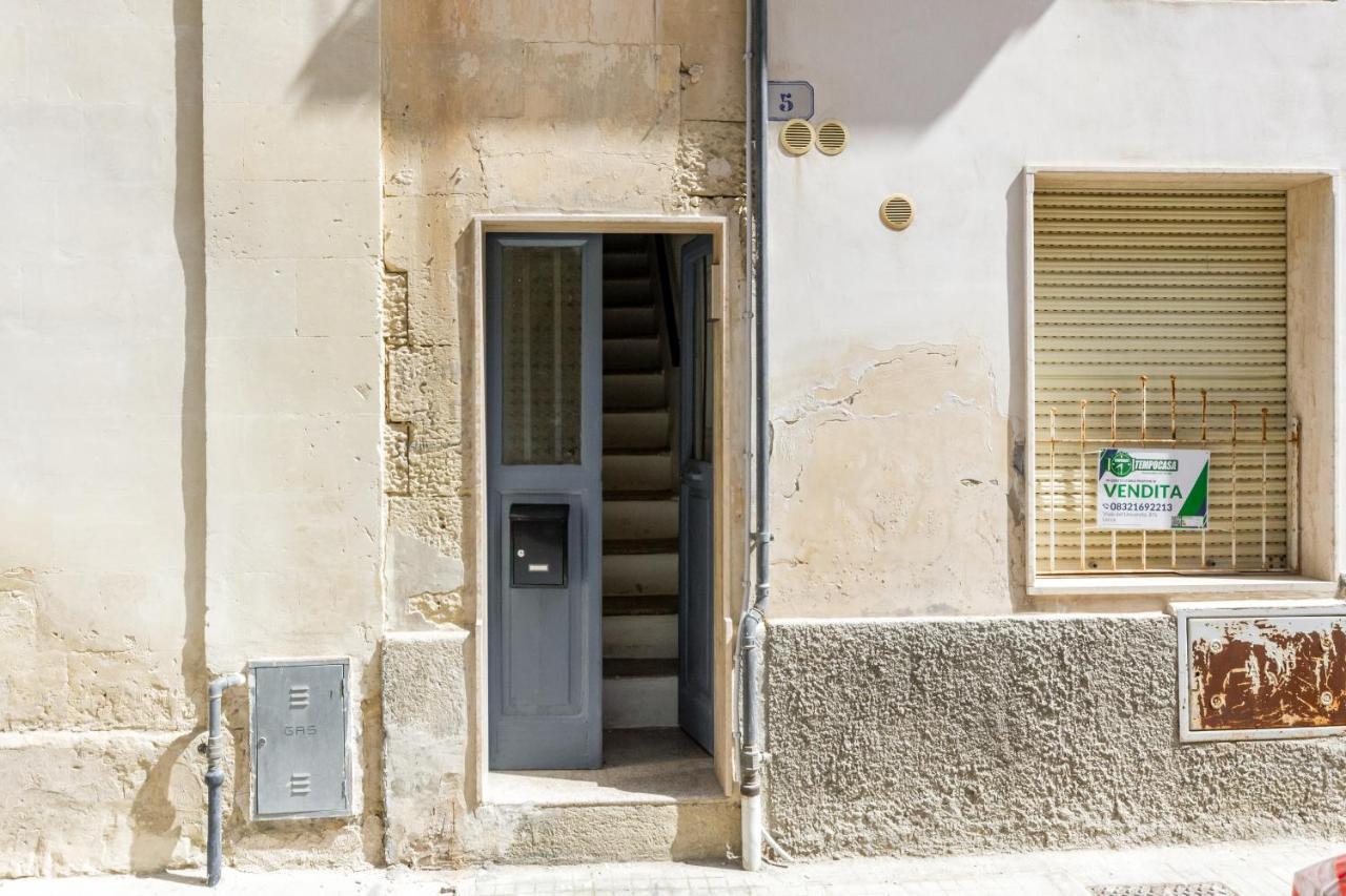 Lecce Center Charming Flat With Terrace Appartement Buitenkant foto