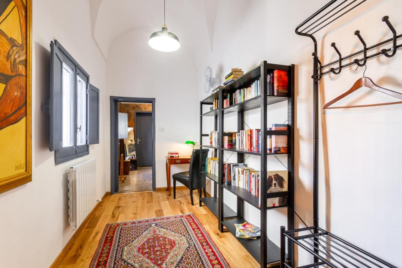 Lecce Center Charming Flat With Terrace Appartement Buitenkant foto